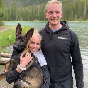 Meet your Posher, Ashley